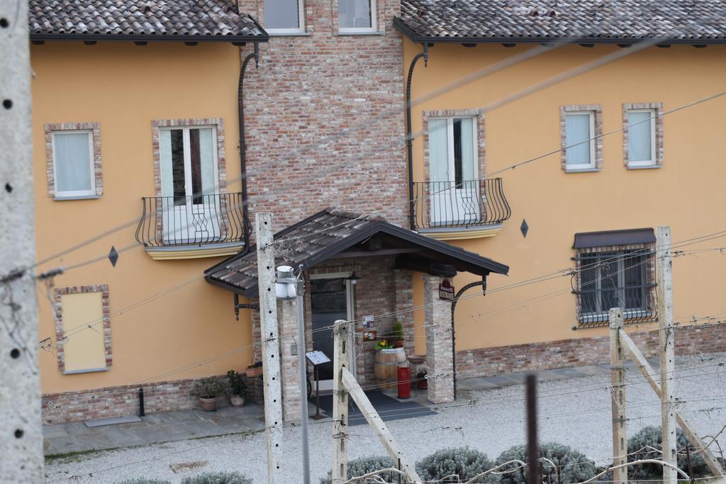 Mongalletto Castellinaldo Bagian luar foto