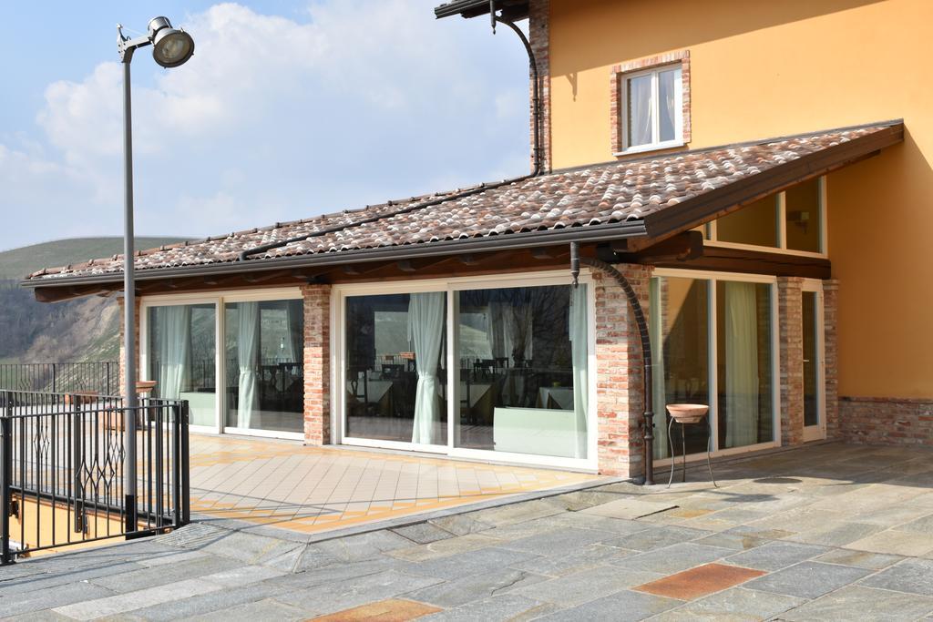 Mongalletto Castellinaldo Bagian luar foto