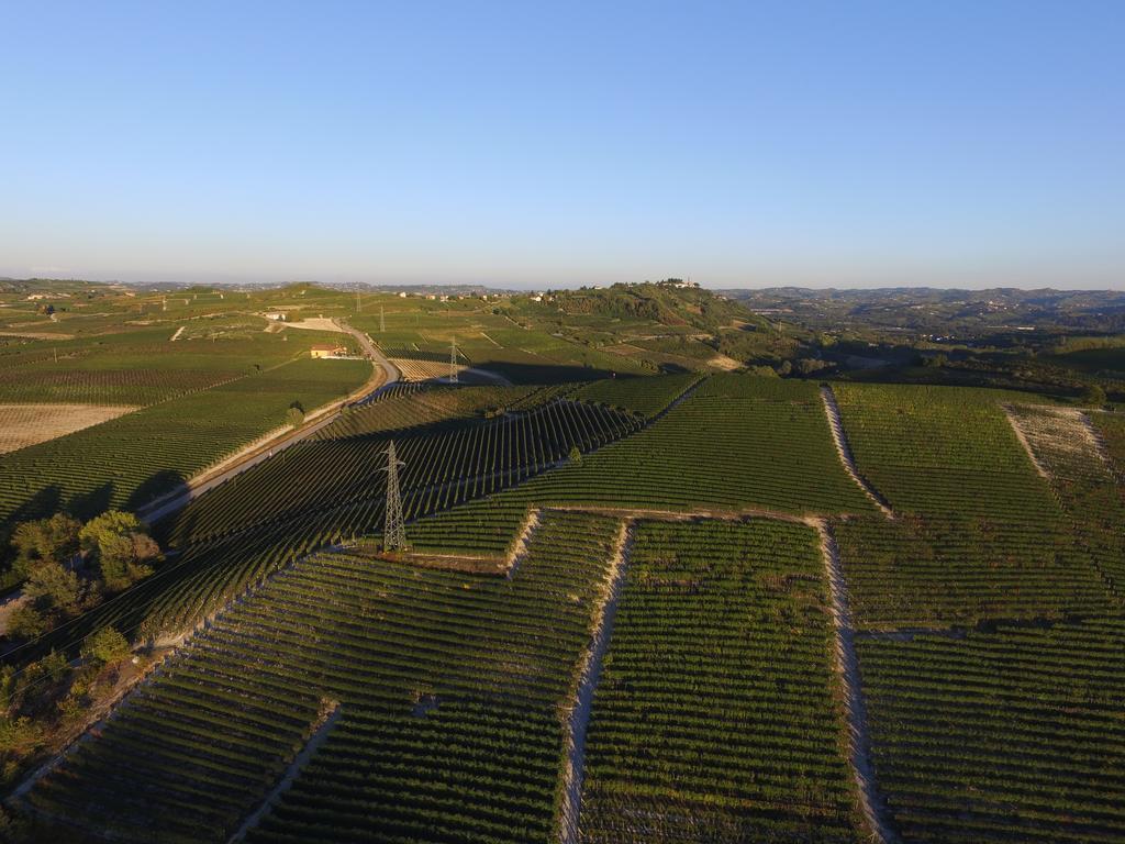 Mongalletto Castellinaldo Bagian luar foto