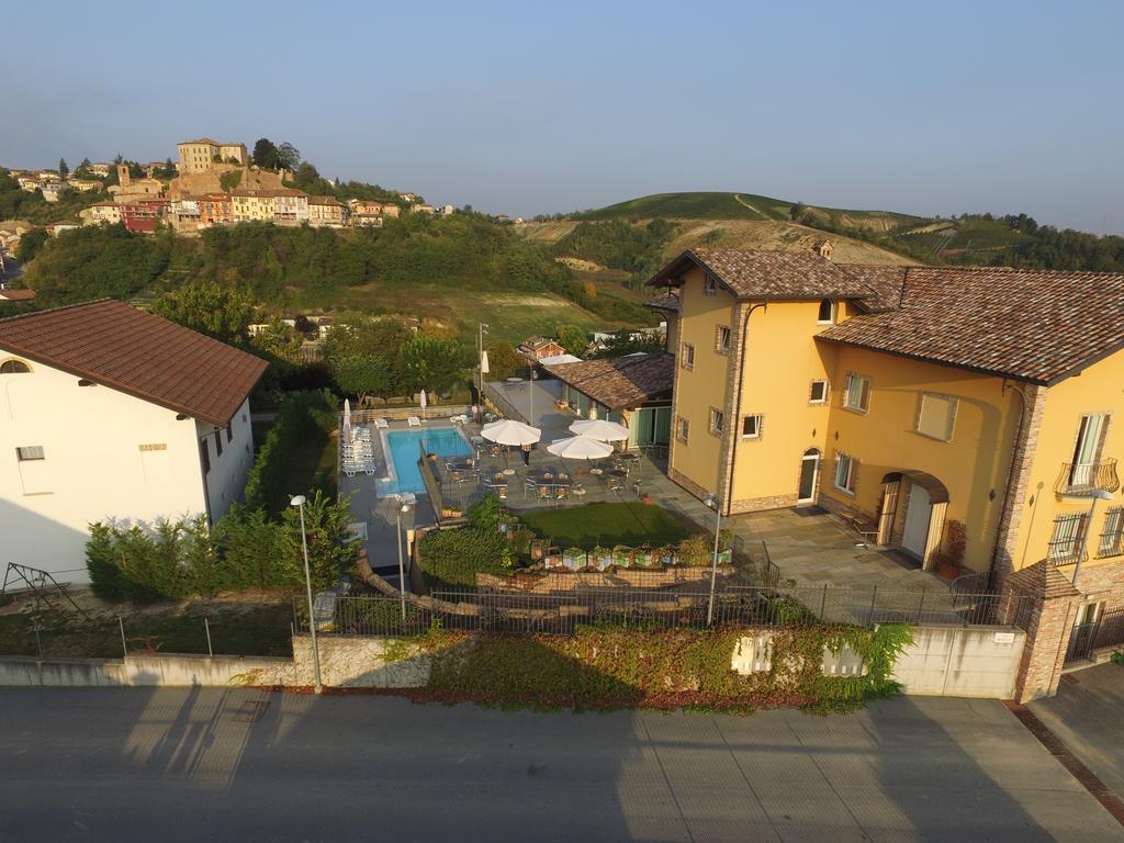 Mongalletto Castellinaldo Bagian luar foto